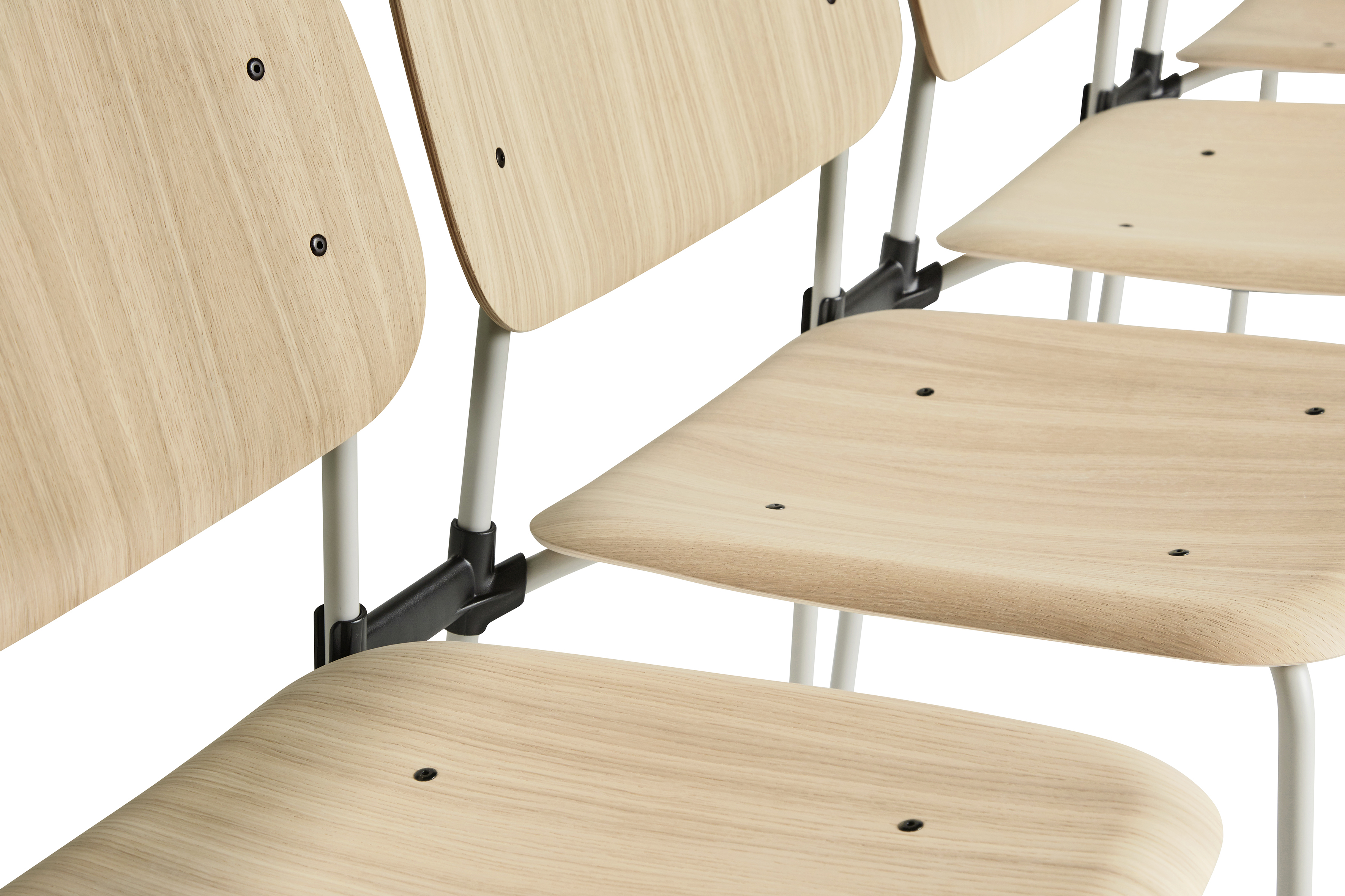 Soft Edge40 Chair